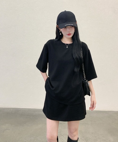 by LEGNA(バイレグナ)の「半袖トップスセットアップ(セットアップ・レディース・ブラウン/ブラック/杢グレー・MEDIUM/LARGE)」の17枚目の写真