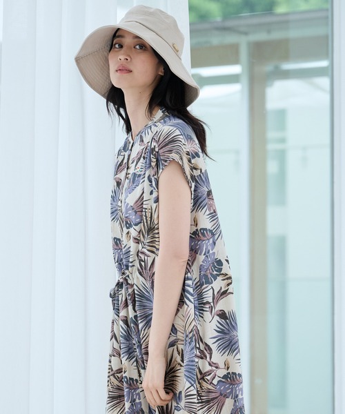 Arnold Palmer（アーノルドパーマー）の「ベーシック UVハット（ハット・レディース・ブラック/アイボリー/ライトベージュ・F）」の3枚目の写真