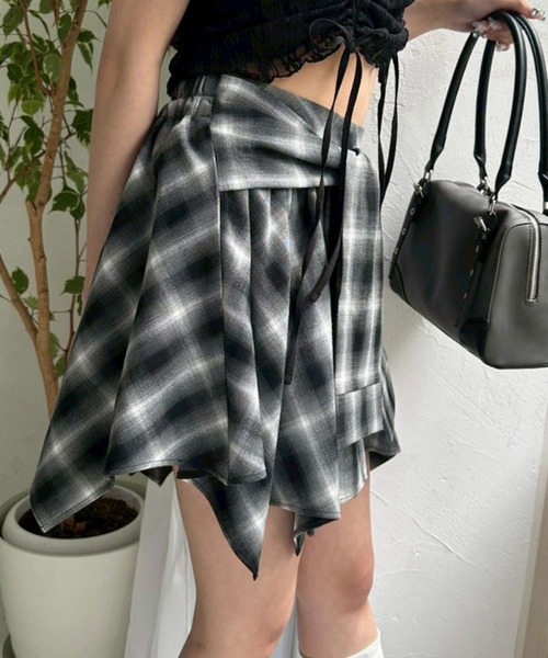 OLIVE des OLIVE(オリーブデオリーブ)の「腰巻きミニスカート(スカート・レディース・ブラック系その他/ワンウォッシュ・FREE)」の3枚目の写真