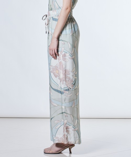 Sov.（ソブ）の「レーヨンフラワープリントパンツ（その他パンツ・レディース・ミント・36/38）」の4枚目の写真