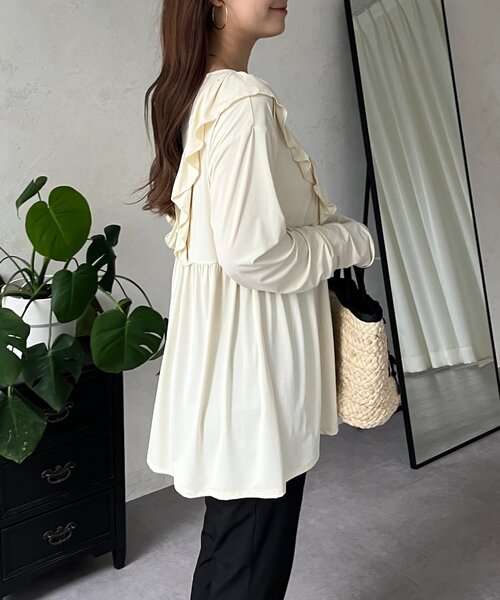 prose verse（プロズヴェール）の「【UVカット】サムホール付きフリルペプラムラッシュガード（ラッシュガード・レディース・ブラック/アイボリー・LARGE/MEDIUM）」の12枚目の写真