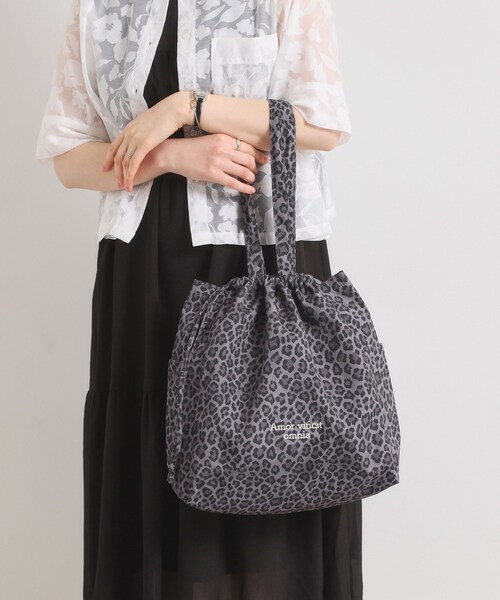 ITS'DEMO（イッツデモ）の「【A4対応】アニマルプリントトート（トートバッグ・レディース・ブラック系3/ブラック系/ダークブラウン系3/グレー系・00）」の6枚目の写真