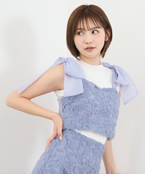 REDYAZEL(レディアゼル)の「【セットアップ可能】3Dフラワーレースショルダーリボンビスチェ(キャミソール・レディース・ブラック/ブルー/キナリ・FREE)」の11枚目の写真