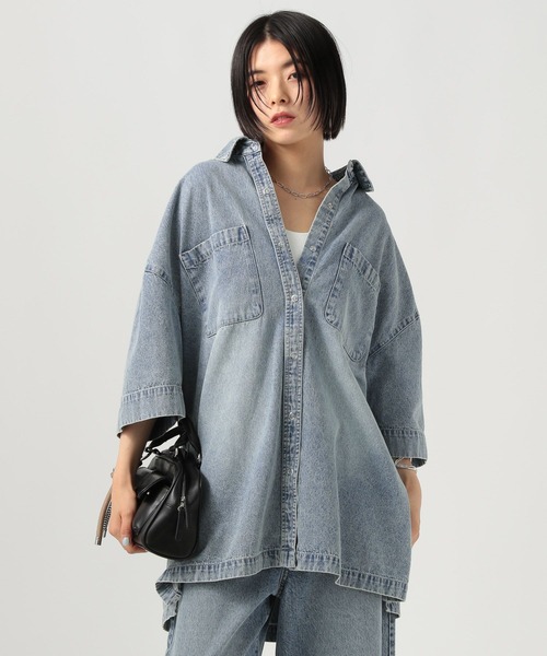 BAYFLOW（ベイフロー）の「デニムチュニックシャツ（シャツ/ブラウス・レディース・インディゴブルー/サックスブルー・FREE）」の21枚目の写真