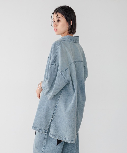 BAYFLOW（ベイフロー）の「デニムチュニックシャツ（シャツ/ブラウス・レディース・インディゴブルー/サックスブルー・FREE）」の6枚目の写真