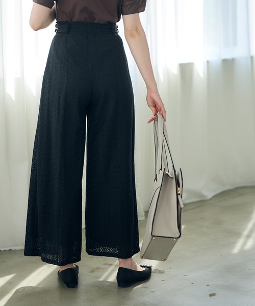 12Twelve Agenda(トゥエルブ アジェンダ)の「サイドベルトレースワイドパンツ(その他パンツ・レディース・ブラック/ブラウン・M)」の8枚目の写真