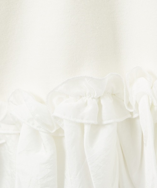 DESIGNWORKS（デザインワークス）の「裾フリルニット（ニット/セーター・レディース・ホワイト・38）」の2枚目の写真