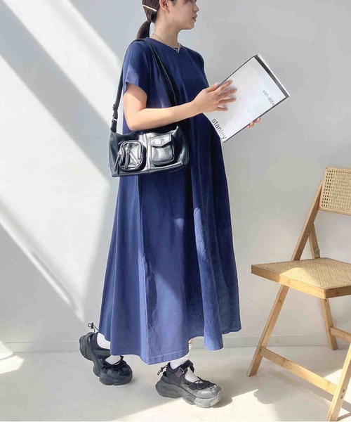 AS KNOW AS plus(アズノゥアズプラス)の「●接触冷感 切替えデザインロングワンピース(ワンピース・レディース・ブラック/ダークグリーン/ネイビー/オレンジ/ブラック系/ネイビー系/ダークグリーン系・FREE)」の6枚目の写真