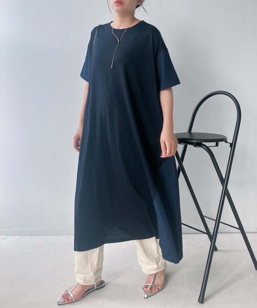 AS KNOW AS plus(アズノゥアズプラス)の「●接触冷感 切替えデザインロングワンピース(ワンピース・レディース・ブラック/ダークグリーン/ネイビー/オレンジ/ブラック系/ネイビー系/ダークグリーン系・FREE)」の5枚目の写真