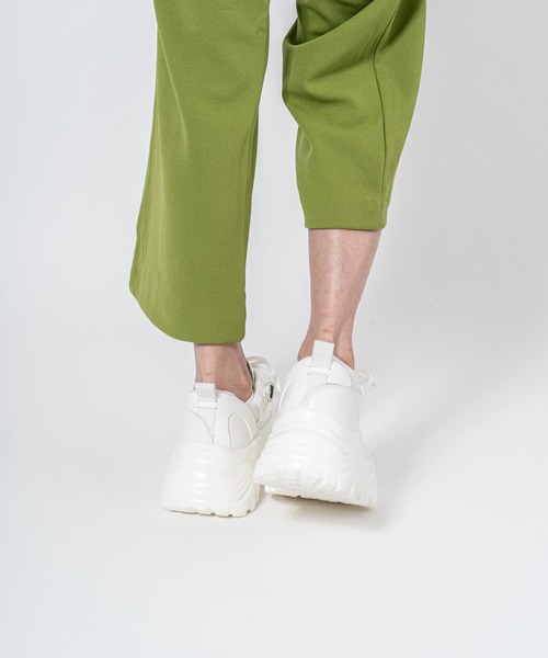 STEVE MADDEN（スティーブマデン）の「【STEVE MADDEN/スティーブマデン】厚底ボリュームソールスニーカー RECOUPE（スニーカー・レディース・ホワイト/ブラック・7/7.5/8/8.5/6.5）」の8枚目の写真