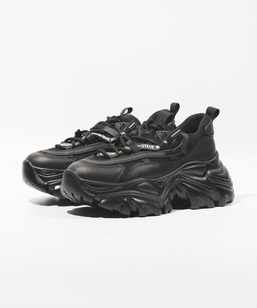 STEVE MADDEN（スティーブマデン）の「【STEVE MADDEN/スティーブマデン】厚底ボリュームソールスニーカー RECOUPE（スニーカー・レディース・ホワイト/ブラック・7/7.5/8/8.5/6.5）」の17枚目の写真