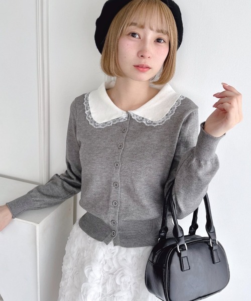 Loueme（ルエム）の「レーストリム丸襟カーディガン（カーディガン/ボレロ・レディース・ブラック/グレー・FREE）」の2枚目の写真