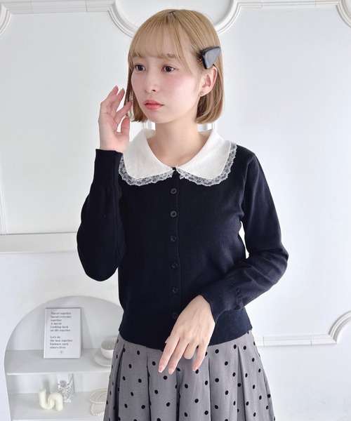 Loueme（ルエム）の「レーストリム丸襟カーディガン（カーディガン/ボレロ・レディース・ブラック/グレー・FREE）」の4枚目の写真