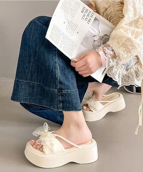 Miniministore(ミニミニストア)の「ビッグリボン厚底サンダル 履きやすい夏靴(サンダル・レディース・ブラック/アイボリー・22.5cm/24.5cm/24.0cm/23.5cm/23.0cm)」の9枚目の写真