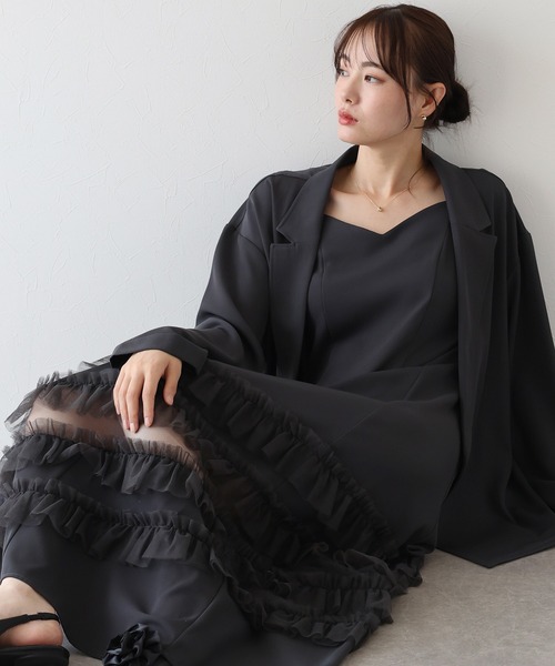 BLUEEAST(ブルーイースト)の「フリルキャミワンピース×ジャケットセット結婚式 成人式 二次会 同窓会 セレモニー パーティードレス オケージョンドレス お呼ばれ 20代 30代(ドレス・レディース・ブラック/グレー/チャコールグレー・MEDIUM/SHORT)」の8枚目の写真