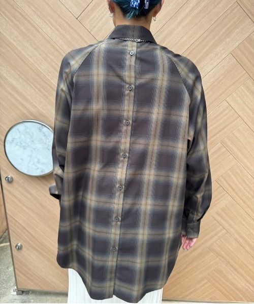 Ameri(アメリ)の「OMBRE CHECK VARIATION SHIRT(シャツ/ブラウス・レディース・グレー/ブラウン・FREE)」の8枚目の写真