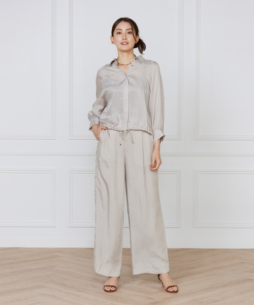 INED（イネド）の「キュプラフィブリル ストレートパンツ【セットアップ対応】（その他パンツ・レディース・カーキ/スミクロ/グレイッシュベージュ・11号/9号/7号）」の20枚目の写真