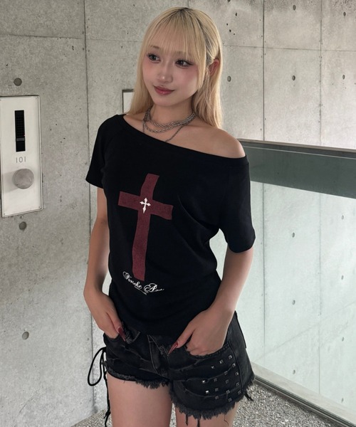 KsG（ケーエスジー）の「hem waist denim short pants（デニムパンツ・レディース・ブラック・LARGE/SMALL/MEDIUM）」の2枚目の写真