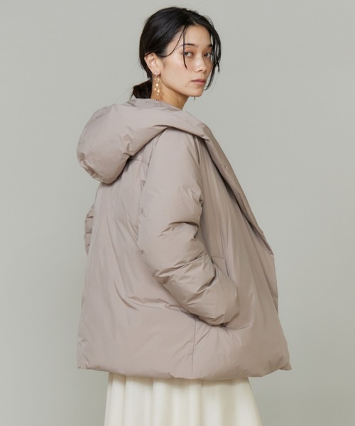 INED(イネド)の「ショールカラーフードダウンコート「ショート丈」(ダウンジャケット/コート・レディース・ブラック/アイボリー/ベージュ・11号/9号/7号)」の3枚目の写真