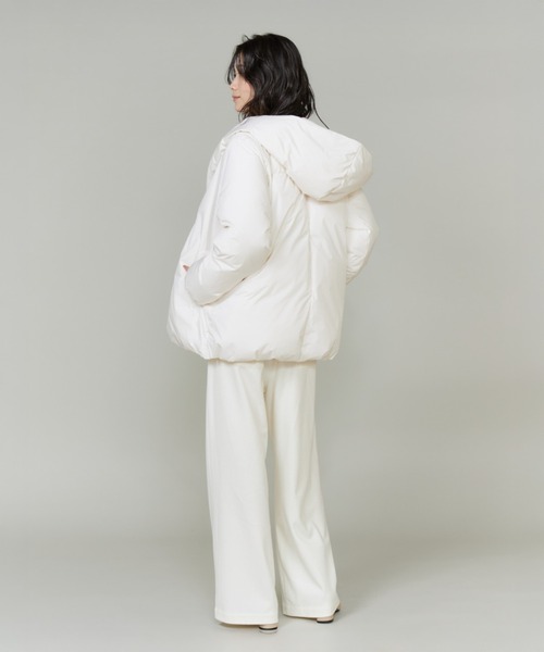 INED(イネド)の「ショールカラーフードダウンコート「ショート丈」(ダウンジャケット/コート・レディース・ブラック/アイボリー/ベージュ・11号/9号/7号)」の6枚目の写真