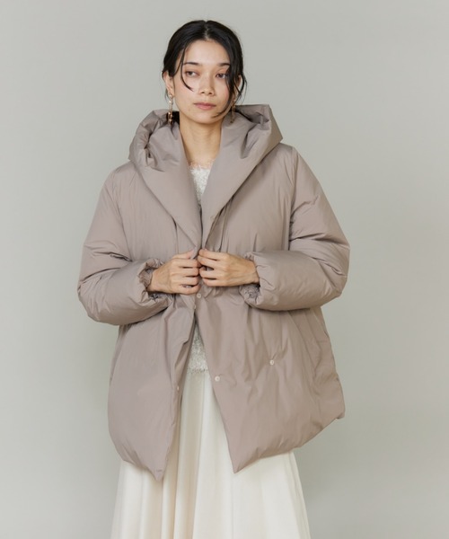 INED(イネド)の「ショールカラーフードダウンコート「ショート丈」(ダウンジャケット/コート・レディース・ブラック/アイボリー/ベージュ・11号/9号/7号)」の14枚目の写真