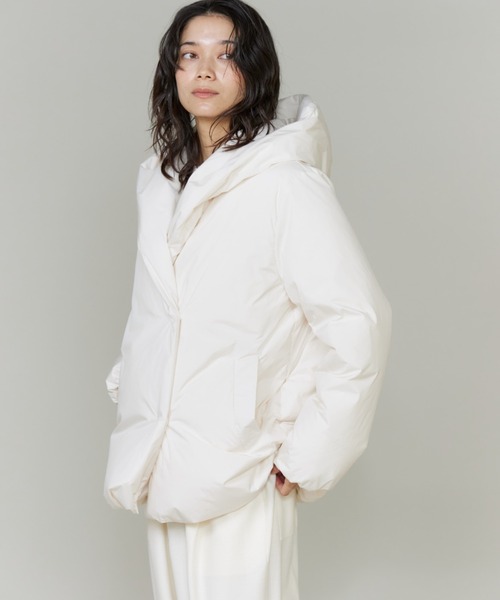 INED(イネド)の「ショールカラーフードダウンコート「ショート丈」(ダウンジャケット/コート・レディース・ブラック/アイボリー/ベージュ・11号/9号/7号)」の20枚目の写真
