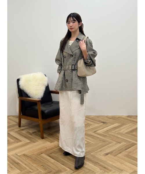 CRAFT STANDARD BOUTIQUE(クラフトスタンダードブティック)の「ダルサテンIラインスカート(スカート・レディース・ブルーグリーン/アイボリー/ブラウン・FREE)」の7枚目の写真