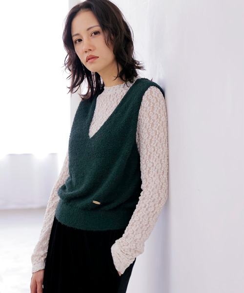 Jines(ジネス)の「前後2WAYベスト(ニット/セーター・レディース・オフホワイト/ダークグリーン/ベージュ・38)」の1枚目の写真