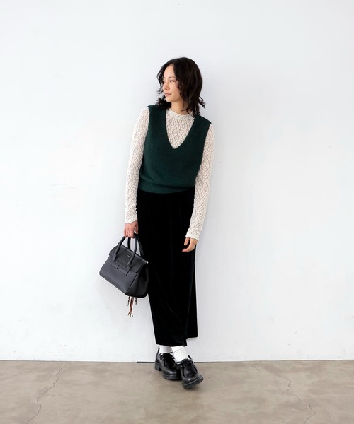 Jines(ジネス)の「前後2WAYベスト(ニット/セーター・レディース・オフホワイト/ダークグリーン/ベージュ・38)」の11枚目の写真