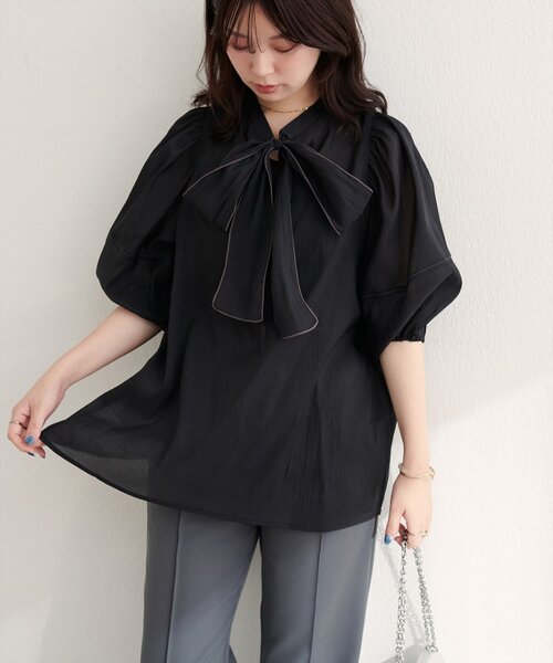 natural couture(ナチュラルクチュール)の「【WEB限定】〈osono〉配色シアーボウタイブラウス(シャツ/ブラウス・レディース・ブラウン/オフホワイト/ブラック/サックスブルー・FREE)」の14枚目の写真