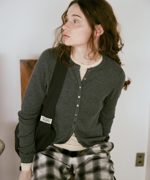 MHL. ウール　カーディガン　試着のみ MHL. ウール カーディガン 試着のみ 神南店から限定ニットのご