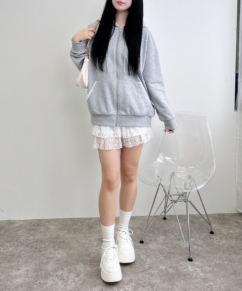 INGNI（イング）の「【WEB限定】レース付ダブルジップスウェットチュニックパーカー（パーカー・レディース・グレー/チャコールグレー/オートミール・M）」の10枚目の写真