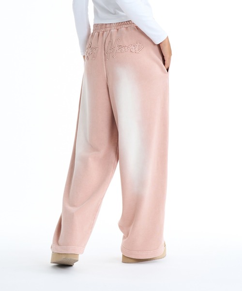 ROXY（ロキシー）の「【ZOZO限定アイテム】ROXY HEART PANTS/ロキシースウェットパンツ(SETUP・セットアップ対応可能・空港コーデ)（スウェットパンツ・レディース・ピンク/ブラウン/ブラック・FREE）」の13枚目の写真