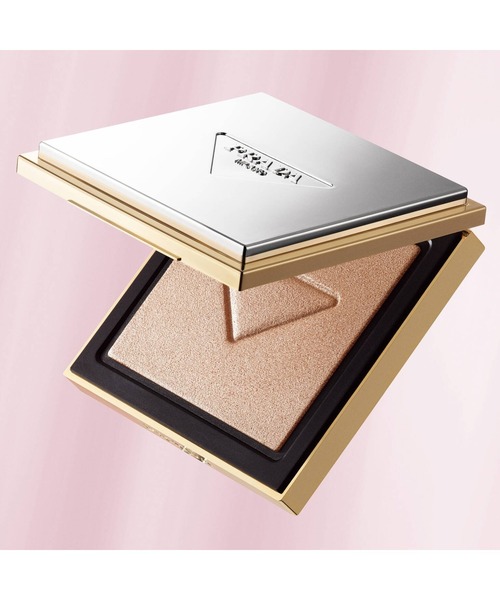 プラダ ライト グローイング パウダー（フェイスパウダー）｜PRADA