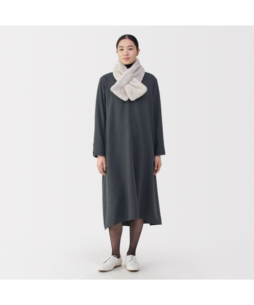 無印良品(ムジルシリョウヒン)の「再生ポリエステルあったかボア マフラー(マフラー・レディース・ブラウン系/ブラウン系1/ライトベージュ/ブラック/ピンク・FREE)」の14枚目の写真