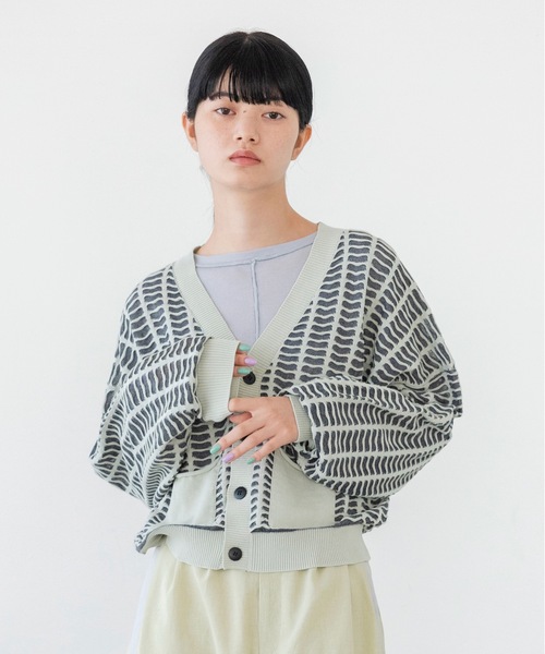 sneeuw（スニュウ）の「ウィンドウカーディガン（カーディガン/ボレロ・レディース・グレー/ブルー・ONESIZE）」の2枚目の写真