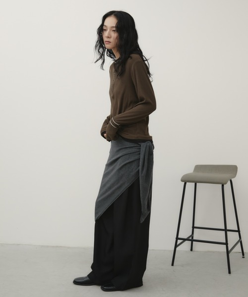 Aunt Marie's（アントマリーズ）の「トライアングルニットスカーフ（ストール/ショール・レディース・ブラック/チャコールグレー・FREE）」の13枚目の写真