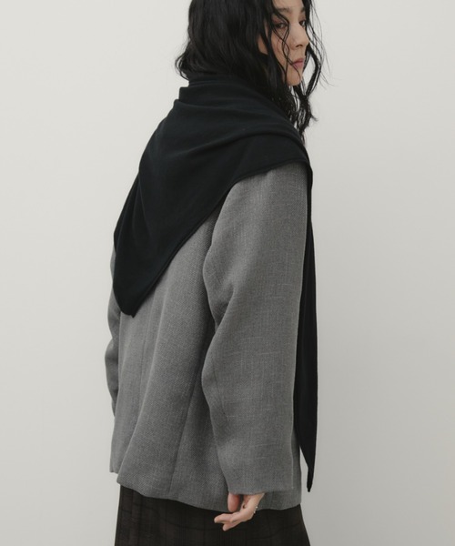 Aunt Marie's（アントマリーズ）の「トライアングルニットスカーフ（ストール/ショール・レディース・ブラック/チャコールグレー・FREE）」の15枚目の写真