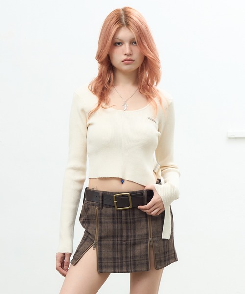 ACLENT（アクレント）の「サイドベルトリブニットトップス（ニット/セーター・レディース・グレー/ブラック/ホワイト・FREE）」の17枚目の写真