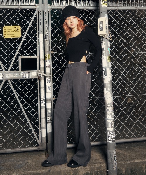 ACLENT（アクレント）の「サイドベルトリブニットトップス（ニット/セーター・レディース・グレー/ブラック/ホワイト・FREE）」の15枚目の写真