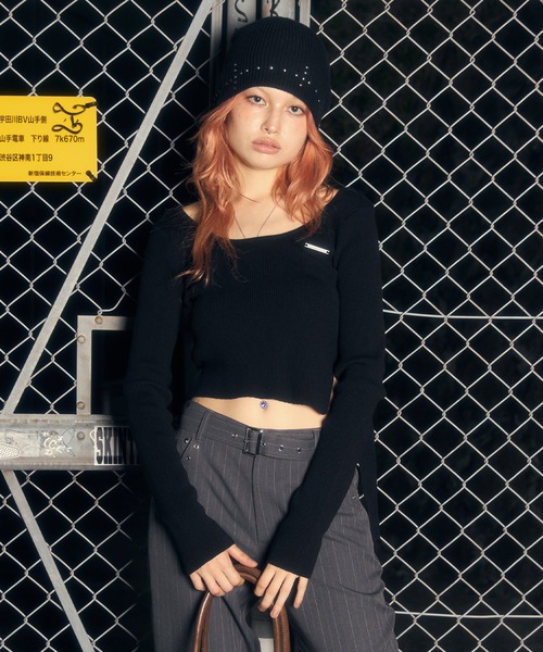 ACLENT（アクレント）の「サイドベルトリブニットトップス（ニット/セーター・レディース・グレー/ブラック/ホワイト・FREE）」の11枚目の写真