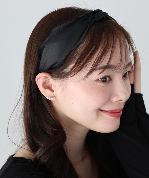 BLUEEAST（ブルーイースト）の「オーガンジーサテンカチューシャ（カチューシャ・レディース・ブラウン/ブラック/ブラック系/ブラウン系・FREE）」の9枚目の写真