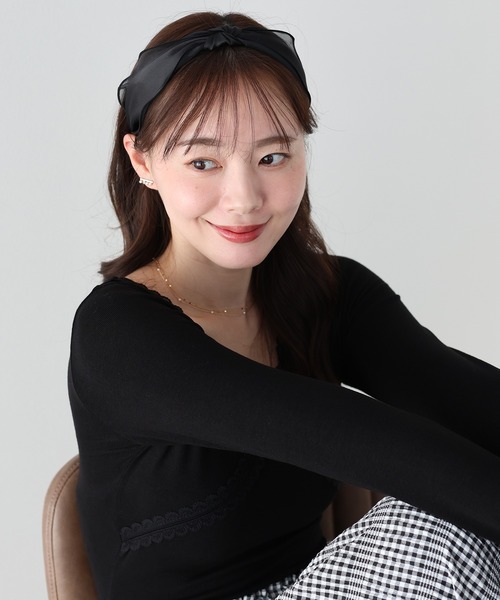 BLUEEAST（ブルーイースト）の「オーガンジーサテンカチューシャ（カチューシャ・レディース・ブラウン/ブラック/ブラック系/ブラウン系・FREE）」の11枚目の写真