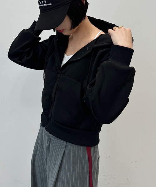 SEN TOKYO(セントーキョー)の「ボリュームクロップドジップアップパーカー(パーカー・レディース・ネイビー/ダークグレー/ライトグレー/ブラック・MEDIUM)」の14枚目の写真