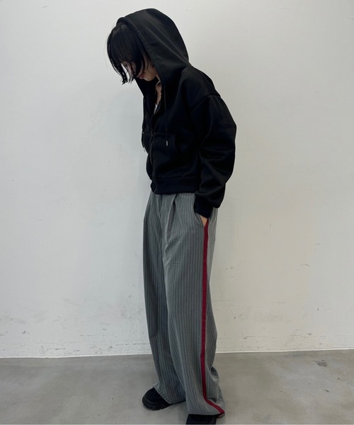 SEN TOKYO(セントーキョー)の「ボリュームクロップドジップアップパーカー(パーカー・レディース・ネイビー/ダークグレー/ライトグレー/ブラック・MEDIUM)」の19枚目の写真