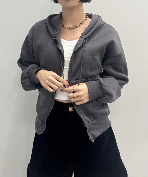 SEN TOKYO(セントーキョー)の「ボリュームクロップドジップアップパーカー(パーカー・レディース・ネイビー/ダークグレー/ライトグレー/ブラック・MEDIUM)」の21枚目の写真
