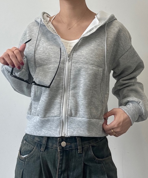 SEN TOKYO(セントーキョー)の「ボリュームクロップドジップアップパーカー(パーカー・レディース・ネイビー/ダークグレー/ライトグレー/ブラック・MEDIUM)」の6枚目の写真