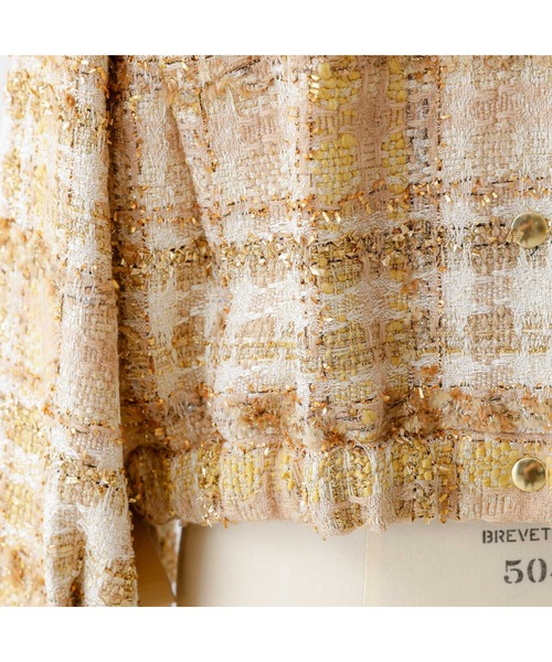 DESIGNWORKS（デザインワークス）の「BEAUVET ツイードブルゾン（ブルゾン・レディース・ゴールド・1）」の4枚目の写真