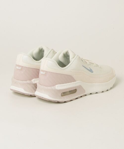 NIKE（ナイキ）の「ナイキ  ナイキ ウィメンズ エア マックス BIA（スニーカー・レディース・ホワイト・23.0cm/25.0cm/23.5cm/24.0cm/24.5cm）」の2枚目の写真