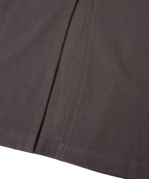 CONVERSE TOKYO(コンバーストウキョウ)の「RIB NARROW SKIRT(スカート・レディース・キャメル/チャコールグレー・FREE)」の9枚目の写真